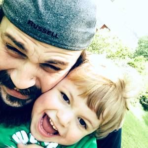 Meet your Posher, Travis